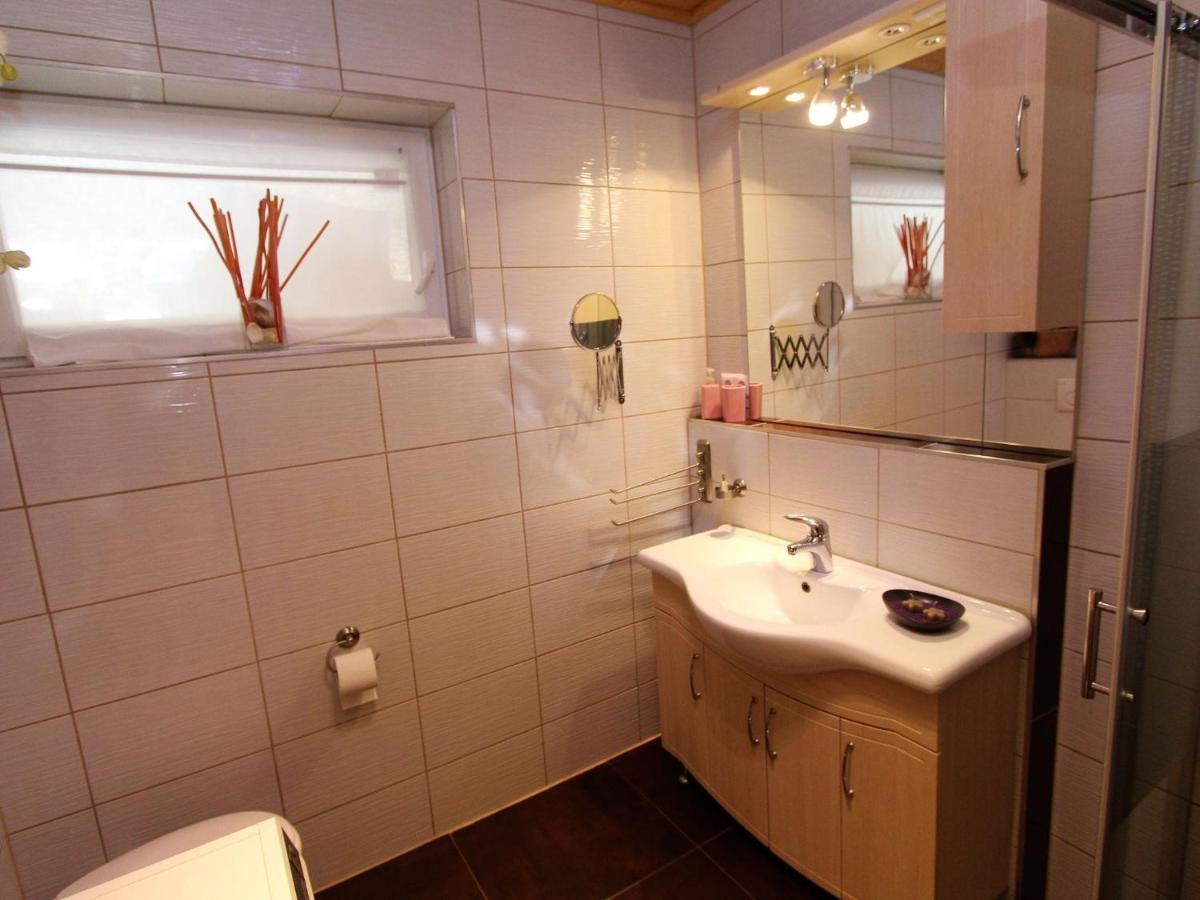 Apartment Directly On Lake Ossiach In Carinthia Stockelweingarten Esterno foto